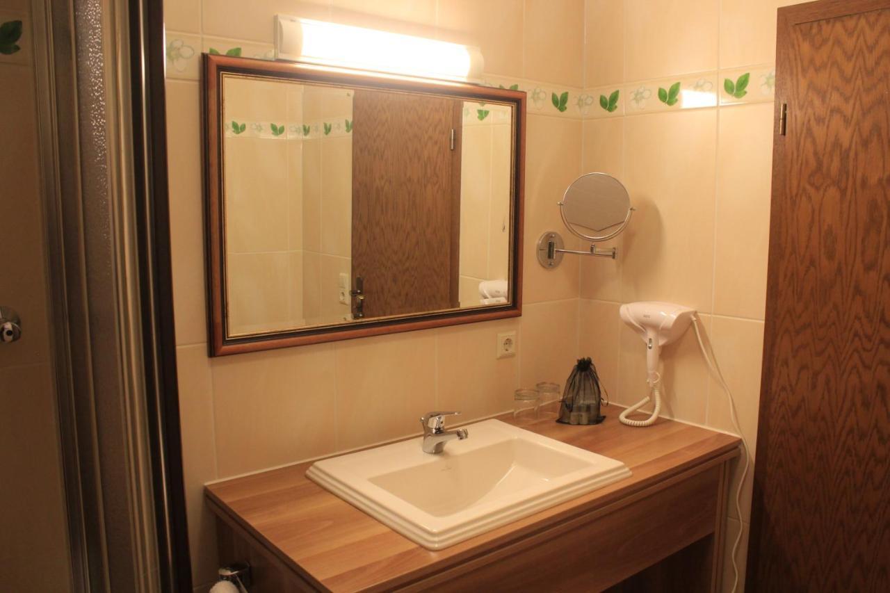 Haus Schieferstein Hotel Dahlem  Екстериор снимка